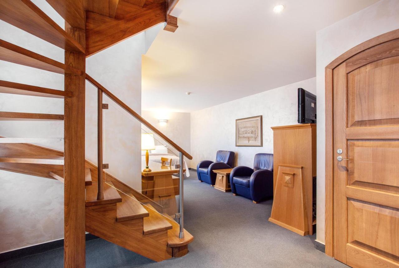 Atrium Suites Wilna Exterior foto